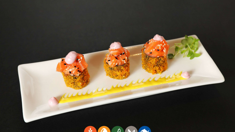 104.Maki frito con salmon (4u)